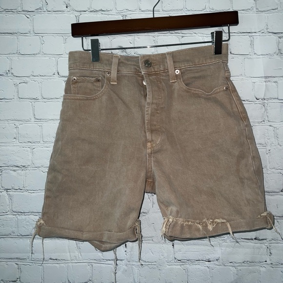 GAP tan jean shorts size 26 - Picture 2 of 7